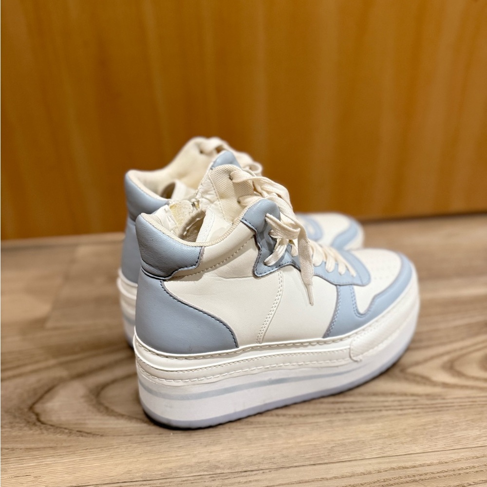 Steve Madden Light Blue and White Sneakers
